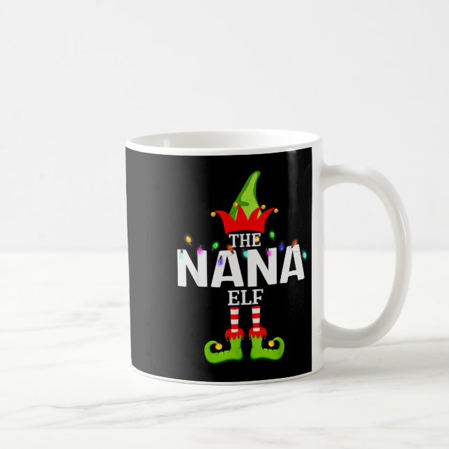 Taza De Café The Nana Elf Christmas Matching Pajamas  (Derecha)