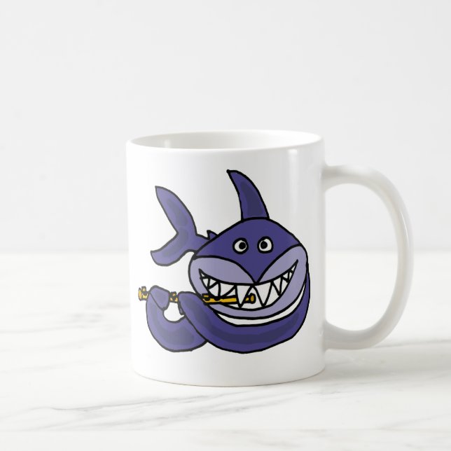 Taza De Café Tiburón divertido que juega el dibujo animado de (Derecha)