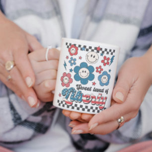 Taza De Café Tierra retro dulce de libertad: el 4 de julio