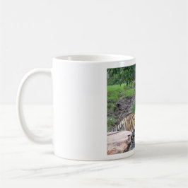 Taza De Café Tigre de estiramiento