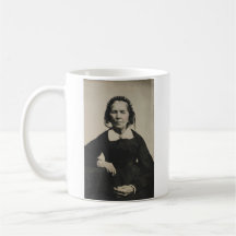 Tintype - Coffee Mug de la señora mayor de 1860