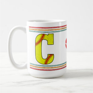 Taza De Café Tipografía de letra C de sóftbol retro vintage
