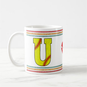 Taza De Café Tipografía de letra U de softball retro vintage
