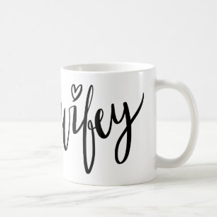 Taza De Café Tipografía indicada con letras de la escritura de