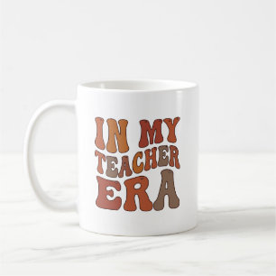 Taza De Café Tipografía Ondulada Retro De Mi Era De Maestra