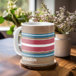 Taza De Café Tiras de Surfboard Vintage - Suave fondo de madera<br><div class="desc">Un diseño de rayas de colores retro en azul y naranja sobre un fondo falso de madera. Un diseño vintage de rayas de surf con un toque playero y surfista. Añade tu nombre o monograma para hacer de esto un caso de teléfono personal que destacará entre tus amigos. El nombre...</div>