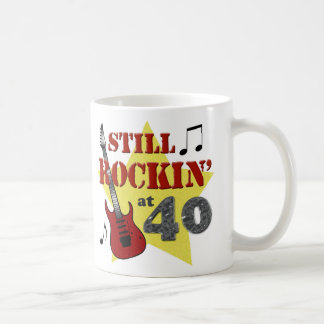 Taza De Café Todavía Rockin en 40