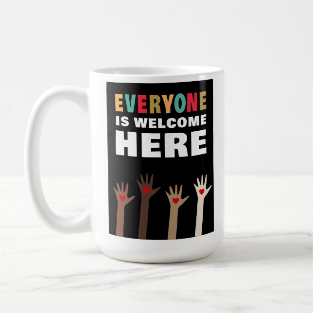 Taza De Café Todos son bienvenidos aquí mug (Izquierda)