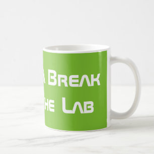 Taza De Café Tomar una rotura del laboratorio