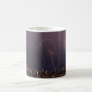 Taza De Café Tormenta eléctrica sobre Manhattan, NYC