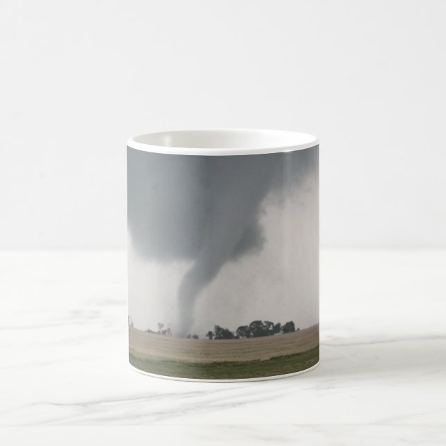 Taza De Café Tornado del campo (Centro)