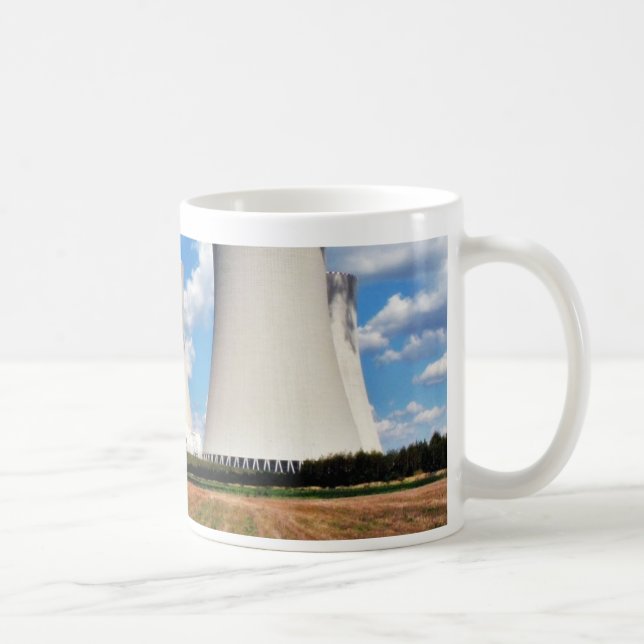 Taza De Café Torres de enfriamiento de una central nuclear (Derecha)