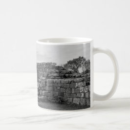 Taza De Café Torreta de carros negros en la pared de Hadrian