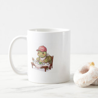 Taza De Café Tortuga feliz y linda disfrutando de una comida