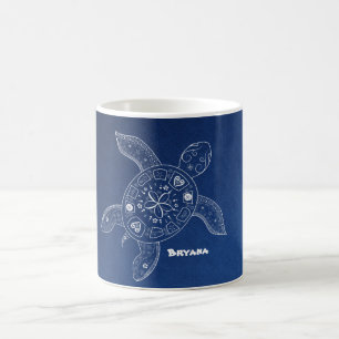 Taza De Café Tortuga marina hawaiana blanca en la playa tropica