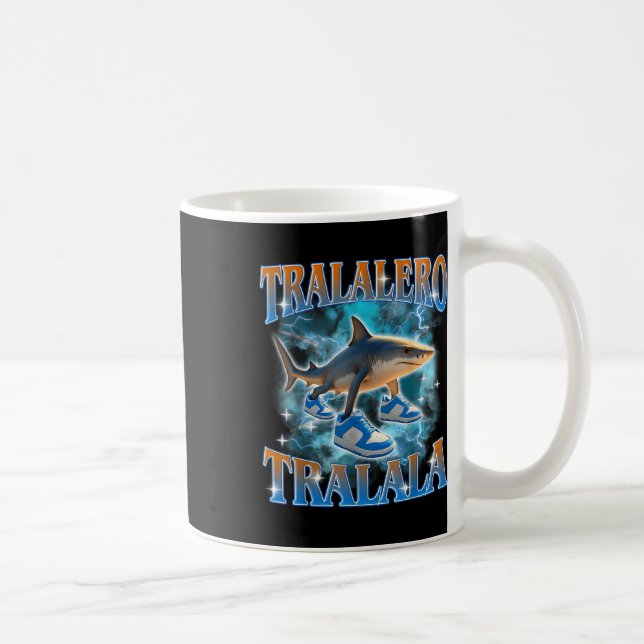 Taza De Café Tralero Tralala Tiburón Meme Bootle (Derecha)
