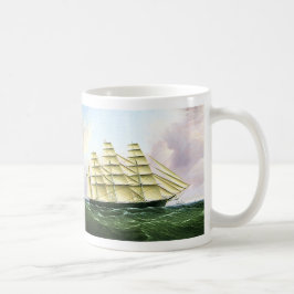 Taza De Café Transporte vintage barco alpino antiguo en el mar