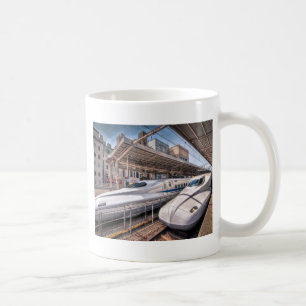 Taza De Café Trenes de bala japoneses en la estación de Tokio