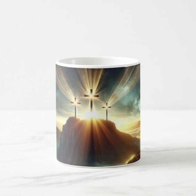 Taza De Café Tres cruces en un paisaje celestial (Centro)
