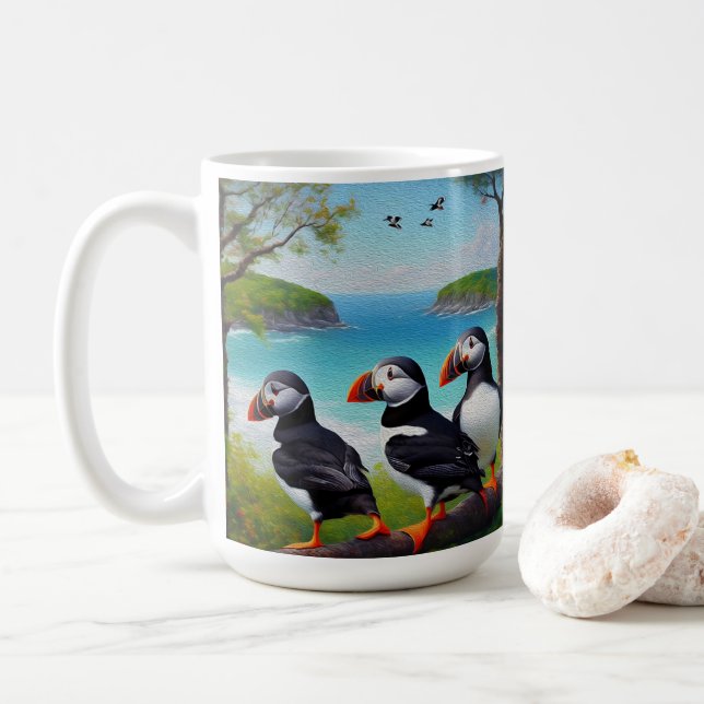 Taza De Café Trío Costero: Tres Frailecillos en la Playa al Óle (Con donut)