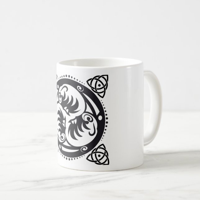Taza De Café Triskelion Celtic Knot Mandala diseño negro (Anverso derecho)
