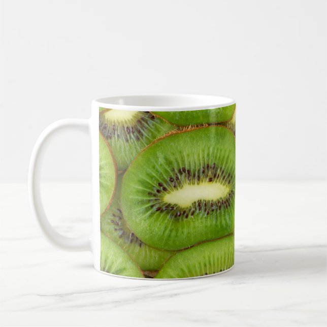 Taza De Café trozos de kiwi frescos y maduros en castaño de gal (Izquierda)