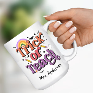 Taza De Café Truco o Enseña Retro Pastel Halloween Nombre de Ma