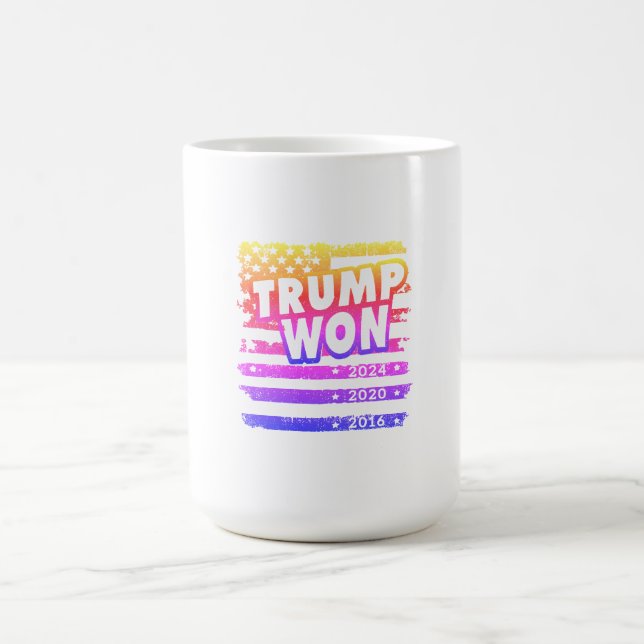 Taza De Café Trump ganó 2024 (Centro)