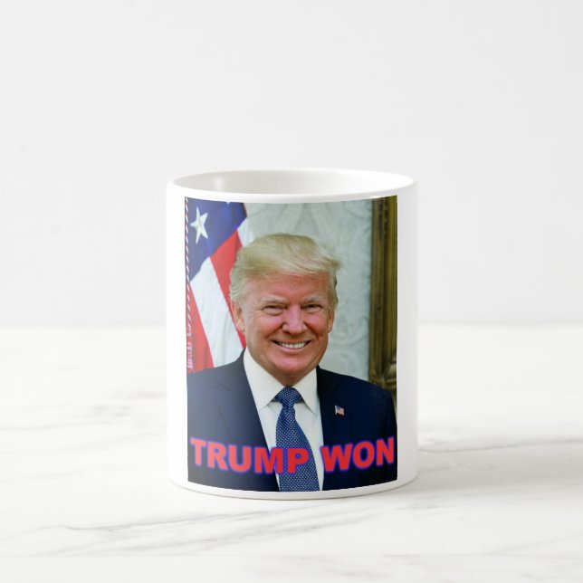 Taza De Café Trump ganó la música (Centro)