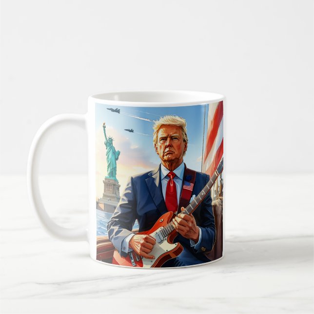 Taza De Café Trump jugando bandera de la libertad de la estatua (Izquierda)