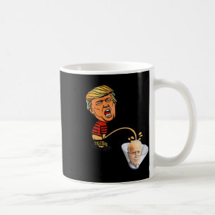 Taza De Café Trump orinando encima de Biden