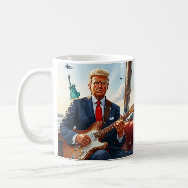 Taza De Café Trump tocando guitarra eléctrica en la estatua de  (Izquierda)