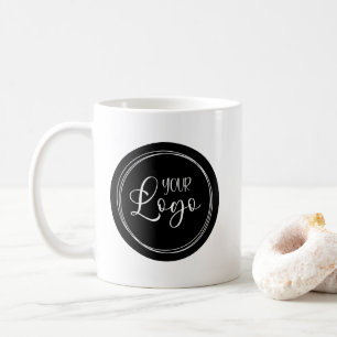 Taza De Café Tu logotipo de negocio en el círculo negro