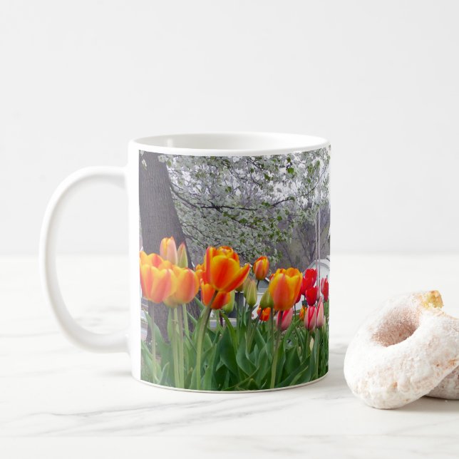 Taza De Café Tulipanes de primavera (Con donut)