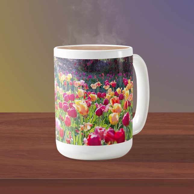 Taza De Café Tulipanes En Primavera (Subido por el creador)