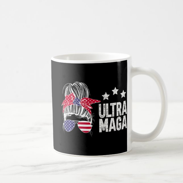 Taza De Café Ultra Maga Messy Bun 5 (Derecha)
