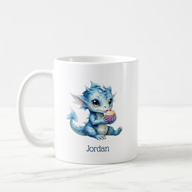 Taza De Café Un bebé dragón azul lindo comiendo un pastel (Izquierda)