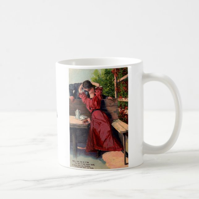 Taza De Café Un beso con tarjeta postal victoriana (Derecha)