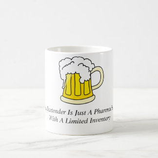 Taza De Café Un camarero es apenas farmacéutico