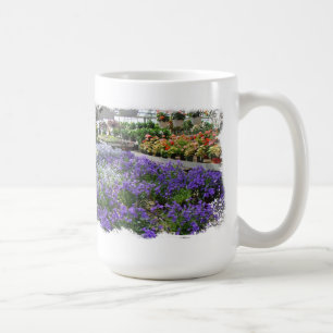 Taza De Café Un invernadero local muestra sus salarios