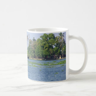 Taza De Café Una casa flotante en remansos en Kerala