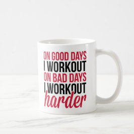 Taza De Café Una cita más dura del gimnasio del entrenamiento