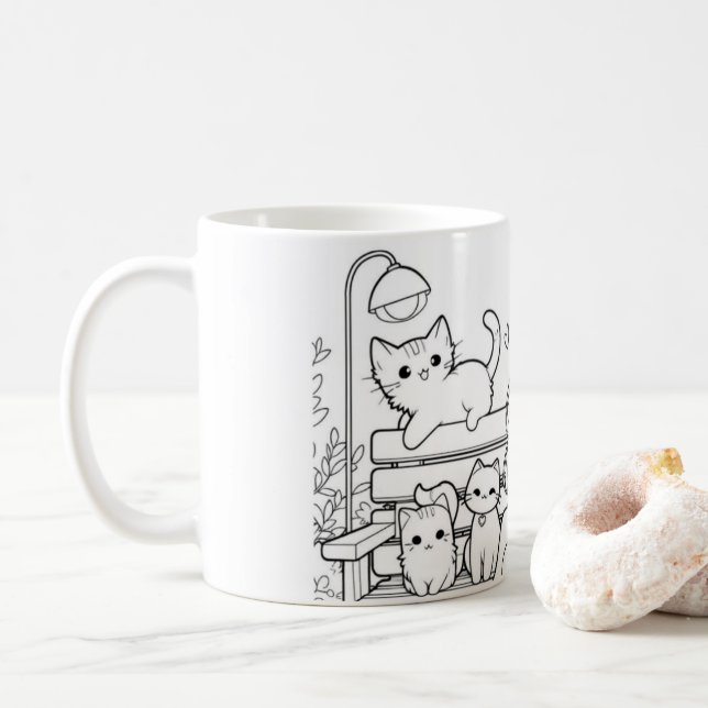Taza De Café Una dama de gato con sus gatos en un banco (Con donut)