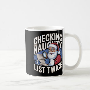 Taza De Café Una divertida navidad Santa revisando la lista tra