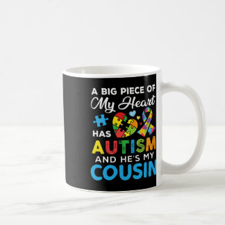 Taza De Café Una gran pieza de mi corazón tiene autismo y es mi