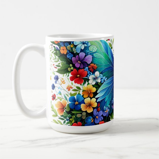 Taza De Café Una mariposa con sorprendentemente vibrantes alas  (Izquierda)
