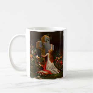 Taza De Café Una mujer con una cruz está rezando
