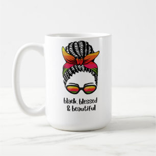 Taza De Café Una mujer negra africana juguetona