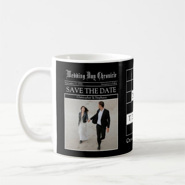 Taza De Café Unique Black Custom Newspaper Save the Date (Izquierda)