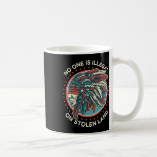 Taza De Café Uno Es Ilegal En La Protesta G Contra Trump En Tie
